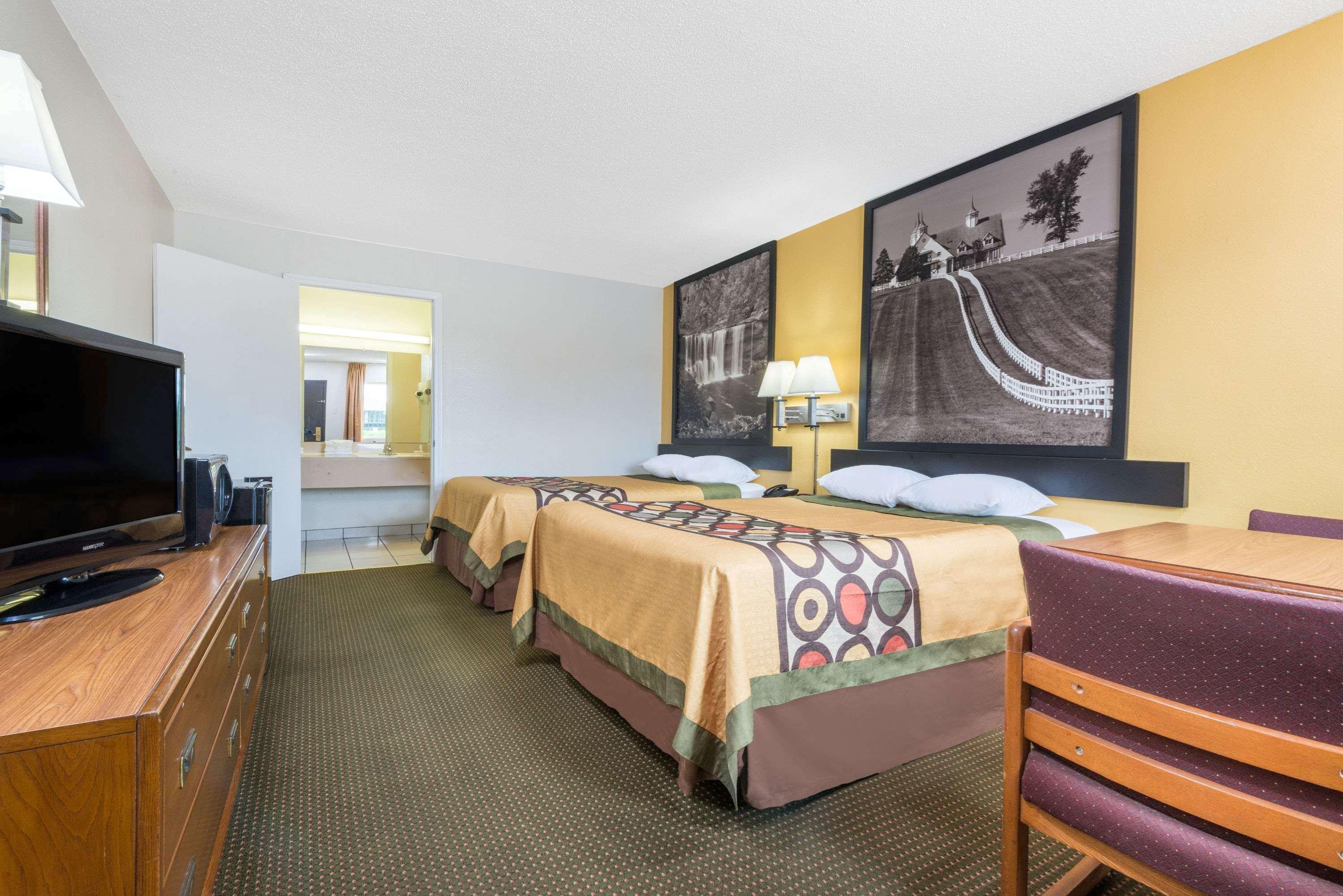 ซูเปอร์ 8 บาย วินด์แฮม วิลเลียมส์เบิร์ก Motel วิลเลียมสเบิร์ก ภายนอก รูปภาพ