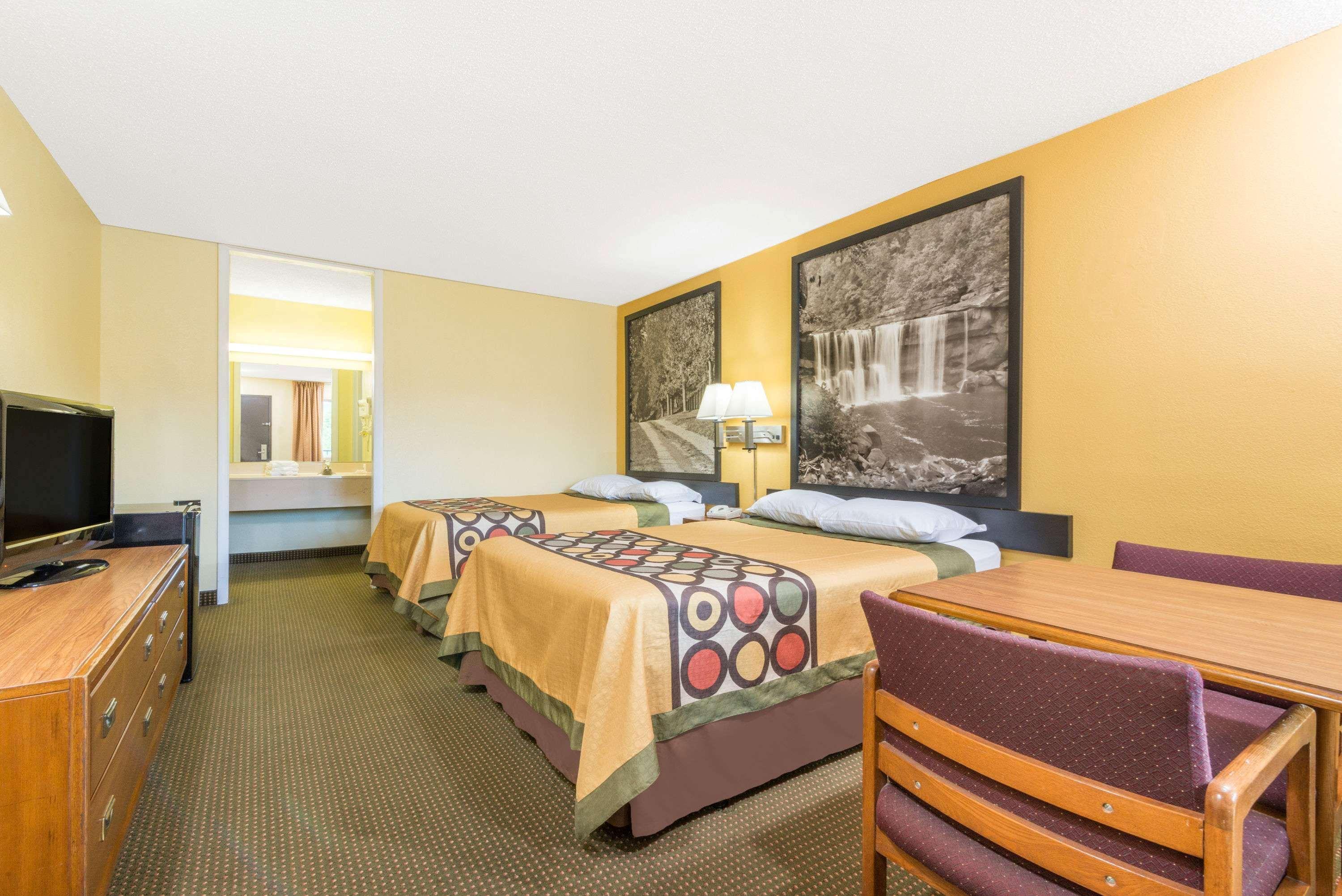 ซูเปอร์ 8 บาย วินด์แฮม วิลเลียมส์เบิร์ก Motel วิลเลียมสเบิร์ก ภายนอก รูปภาพ
