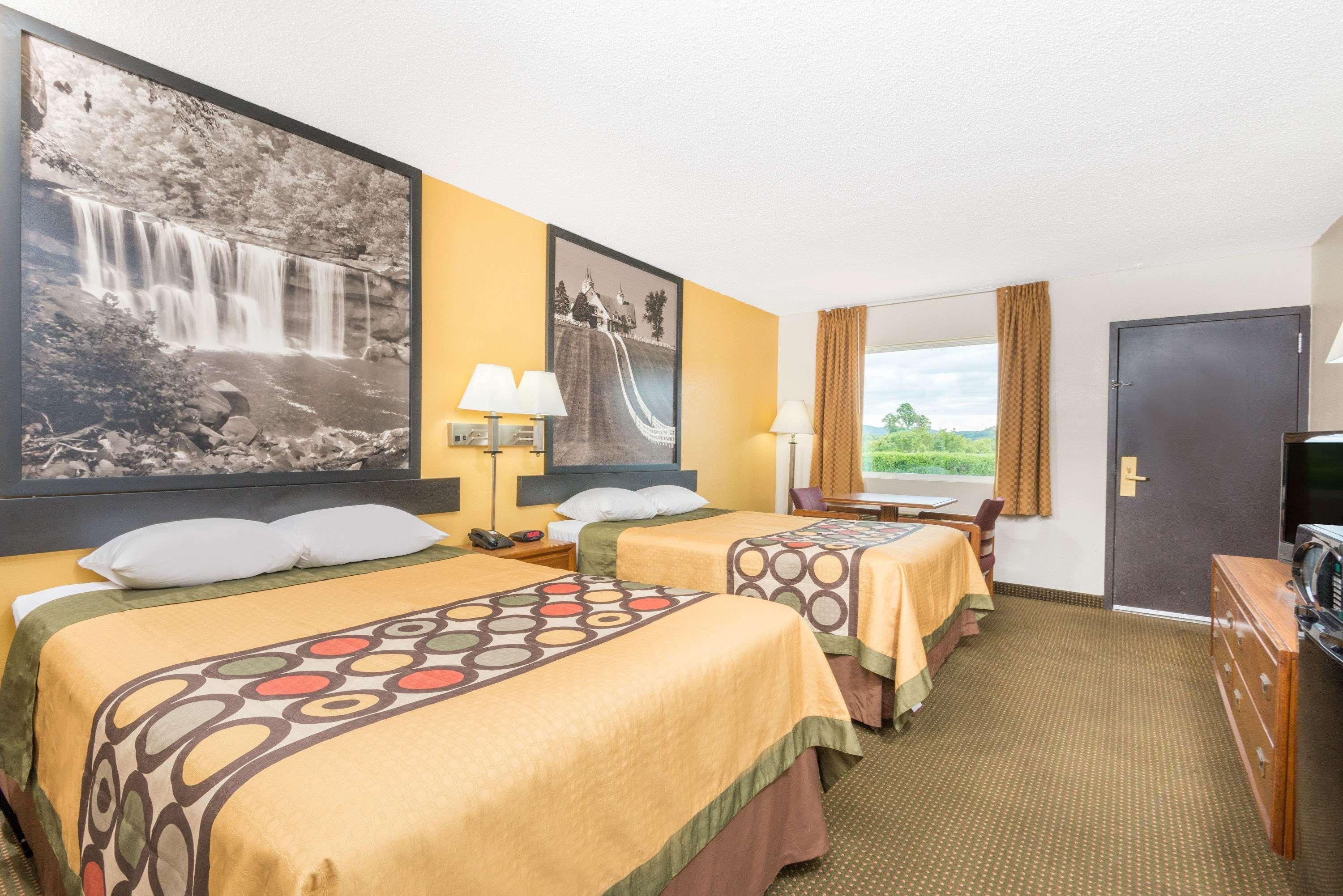ซูเปอร์ 8 บาย วินด์แฮม วิลเลียมส์เบิร์ก Motel วิลเลียมสเบิร์ก ภายนอก รูปภาพ